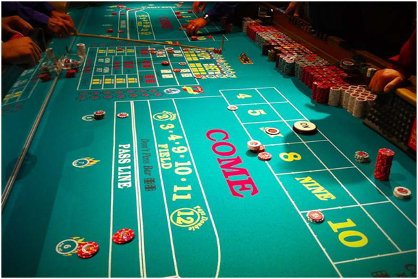 Cheat by making late bets