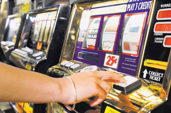 Eight genuine best online casino cheats and hacks which you will not find anywhere else.