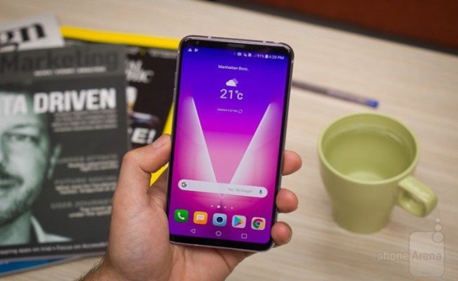 LG V35