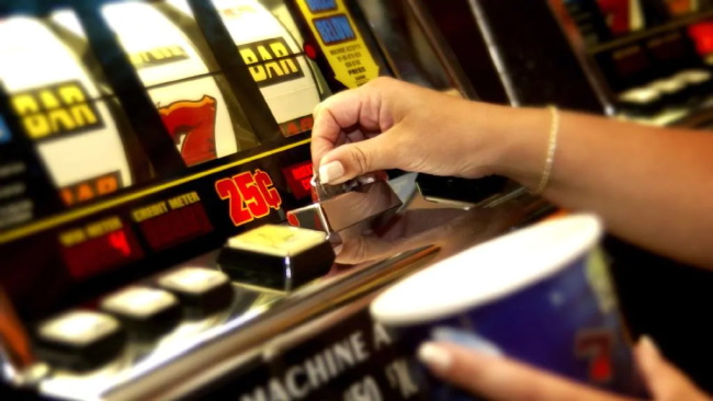 Slot machine tips