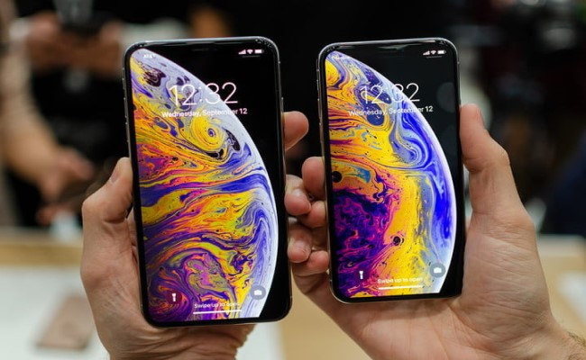 iPhone XS or XS Max